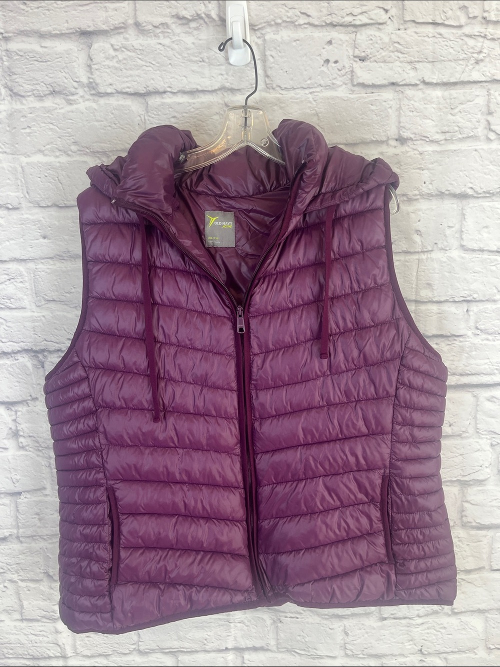 Old Navy Active Womenβs Activewear Purple Hooded Puffer Jacket Size XXL **Read